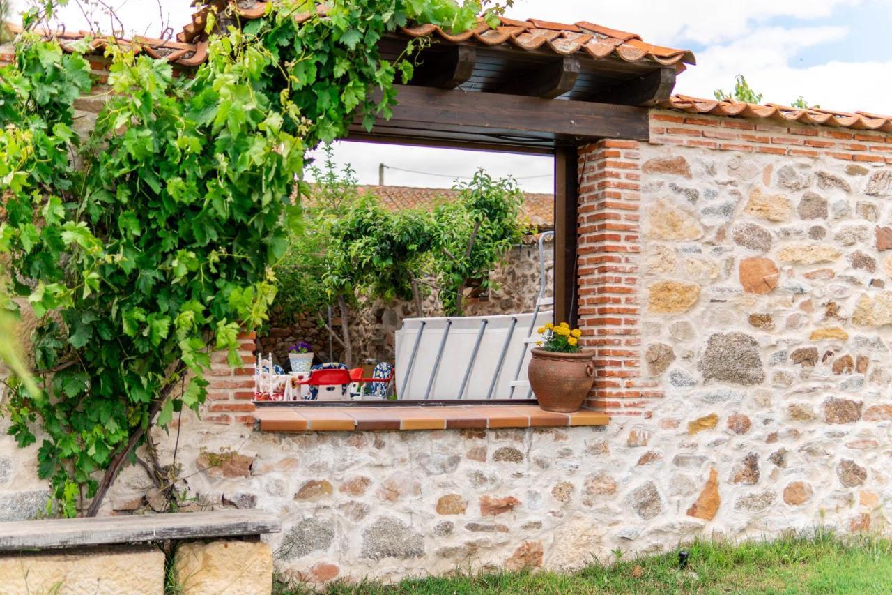 La Casa Del Buho Villa Santa Maria la Real de Nieva Exterior photo